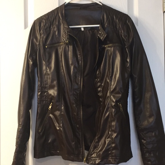 Convertible Jacket - Picture 7 of 8